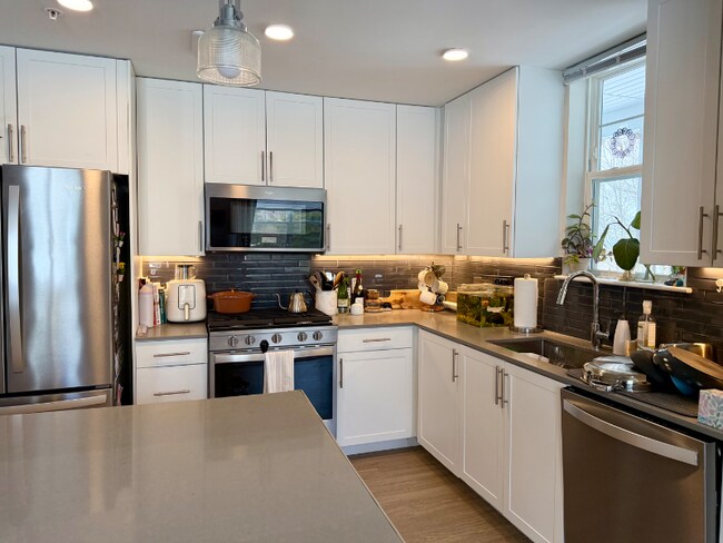 Foto del edificio - 2912 Mayflower Cir