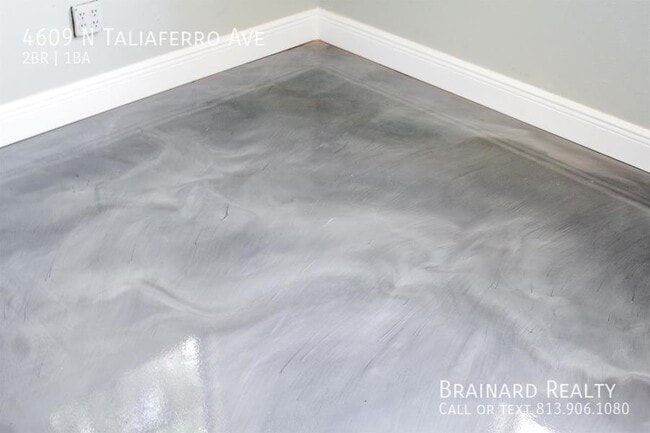 Photo - 4609 N Taliaferro Ave House