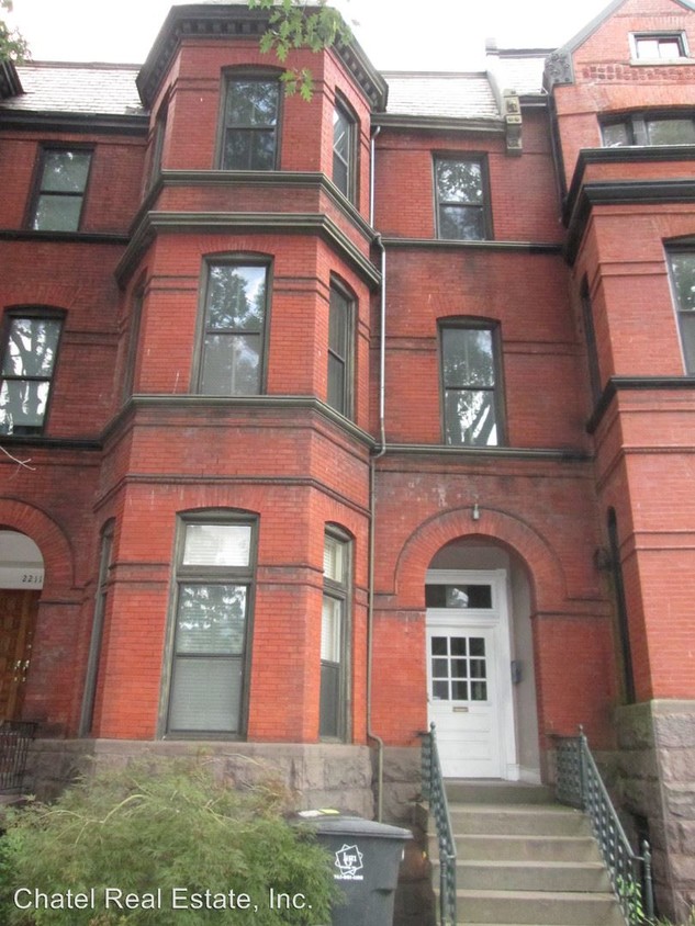 Primary Photo - 2209 Washington Cir NW
