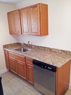 Primary Photo - 601 NE 29th Dr