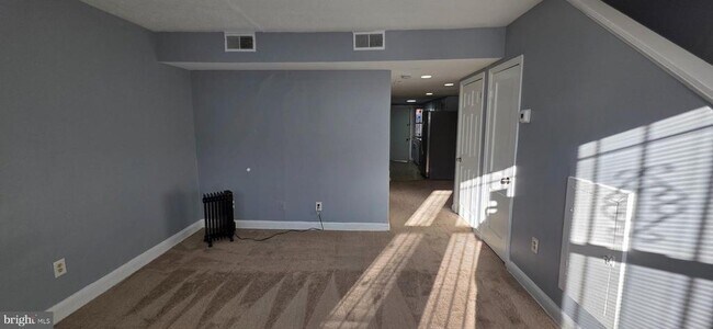 Building Photo - 1220 16th St NE