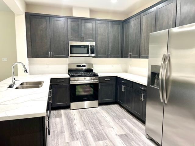 Building Photo - 847A Arbor Pines Ct