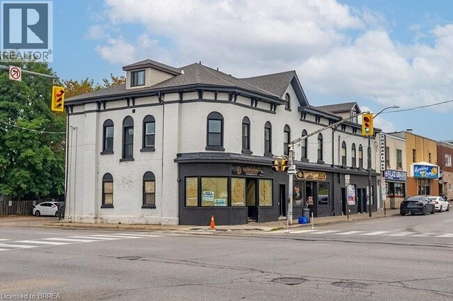 Building Photo - 298 Colborne St