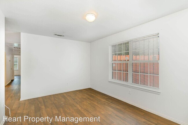 Building Photo - 3 br, 2 bath House - 2907 Lasalle St