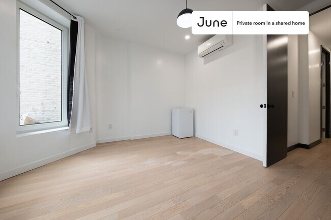Foto del edificio - Room in Shared 4 bed/2 bath home in Ditmas Park
