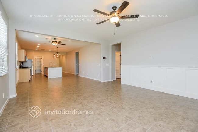 Building Photo - 35997 N Urika Dr