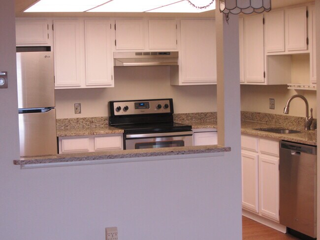 Kitchen - 13800 E Marina Dr