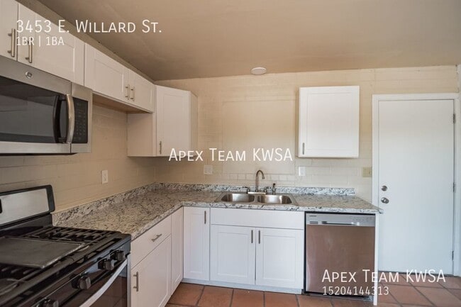 Foto del edificio - 3453 E Willard St