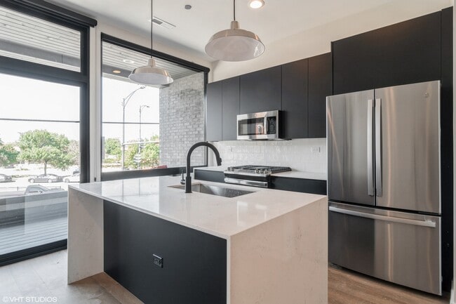 Foto del edificio - 1775 N Clybourn Ave