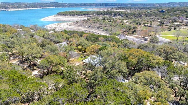 Foto del edificio - 17311 Whippoorwill Trail