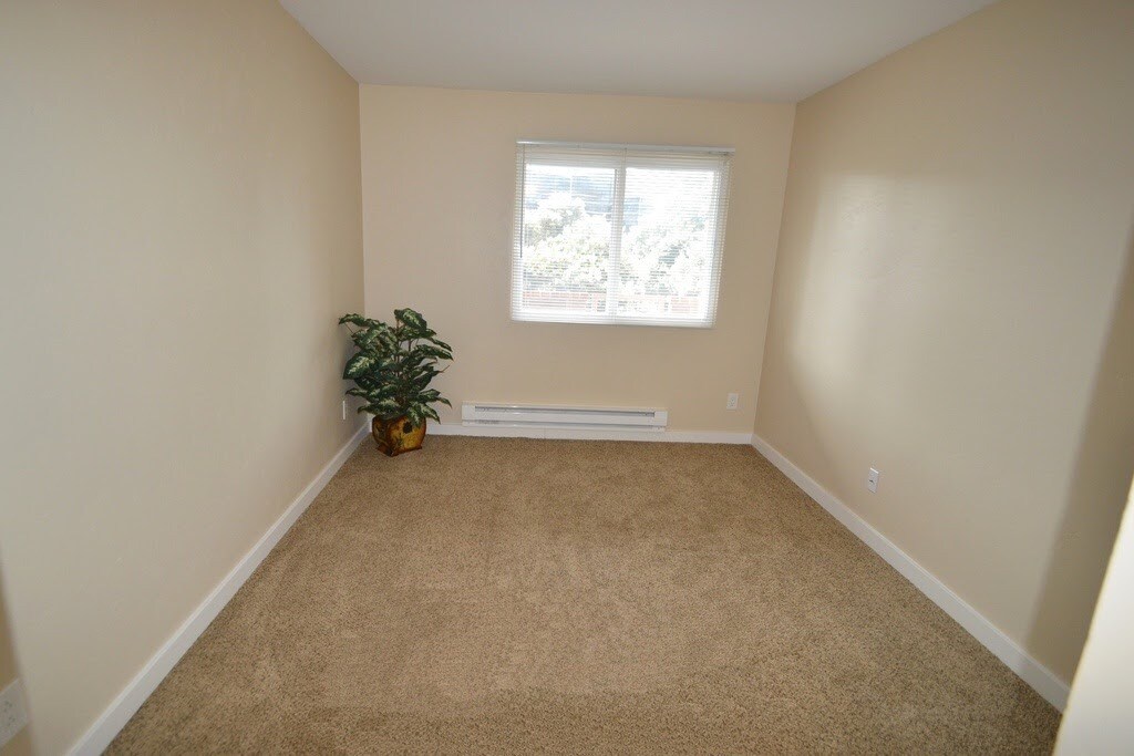6400 Christie Ave Unit 2210, Emeryville, CA 94608 Condo for Rent in