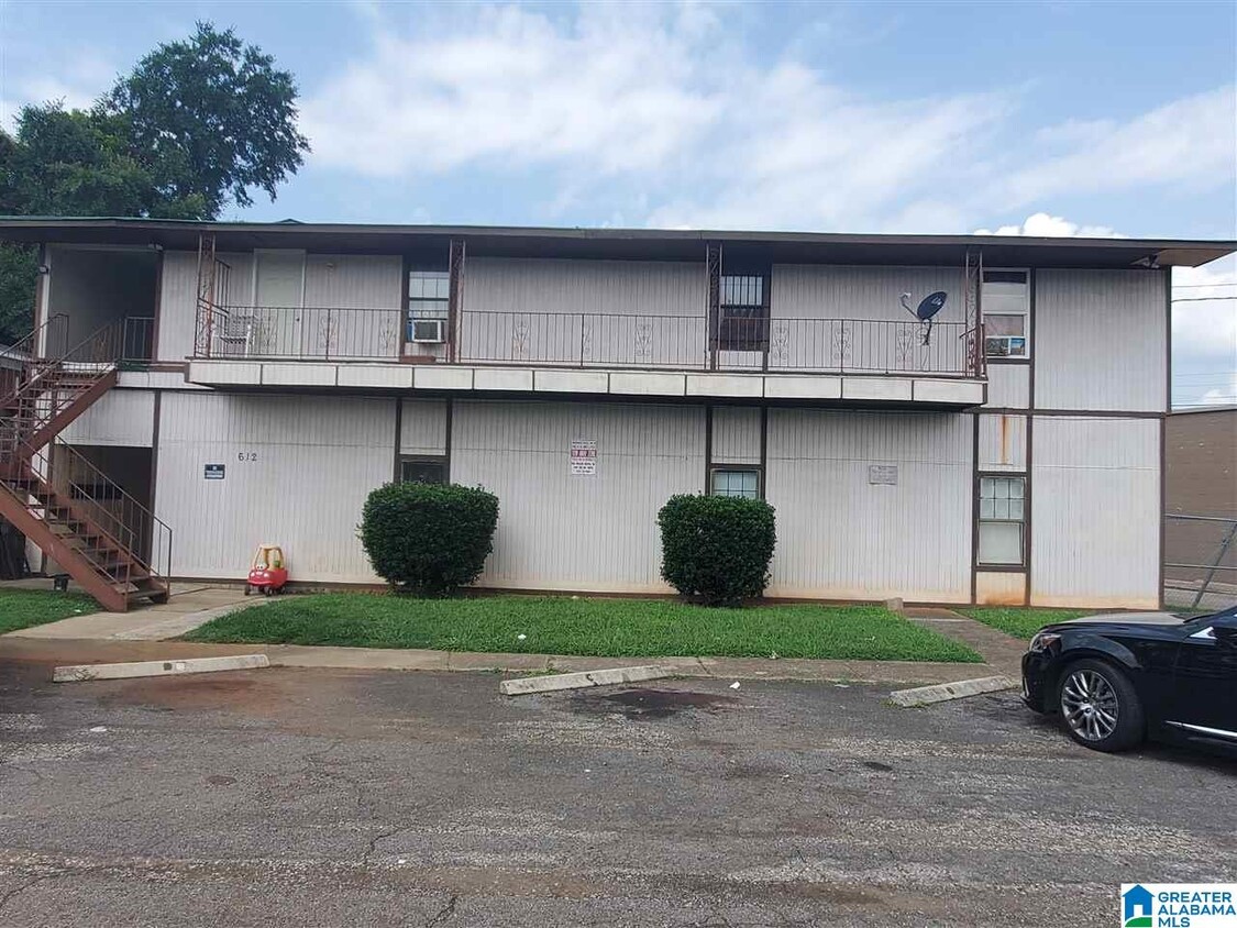 Primary Photo - 1526 5th Ave S