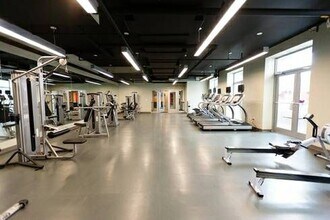 Interior Photo - MODA