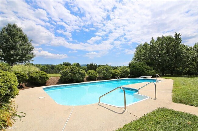 Building Photo - 6 br, 3 bath House - 8641 Pete Wiles Rd