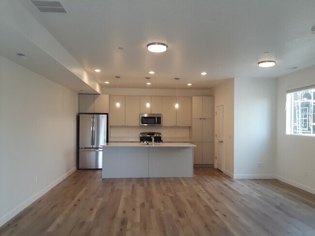 Foto del edificio - 3371 S Orchard Dr
