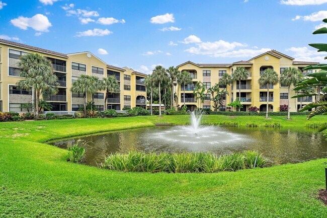 Foto del edificio - 700 Uno Lago Dr