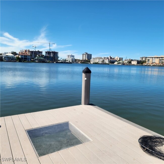 Foto del edificio - 336 Lagoon Ave