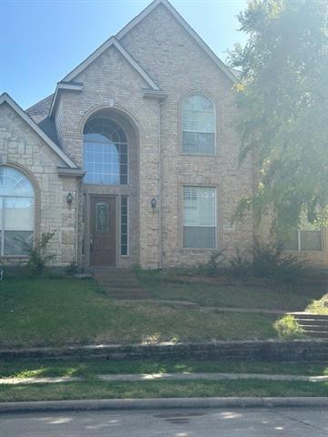 Building Photo - 2055 Club Lake Cir