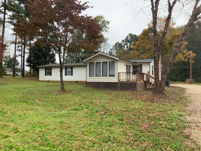 Primary Photo - 115 Pine Tree Rd