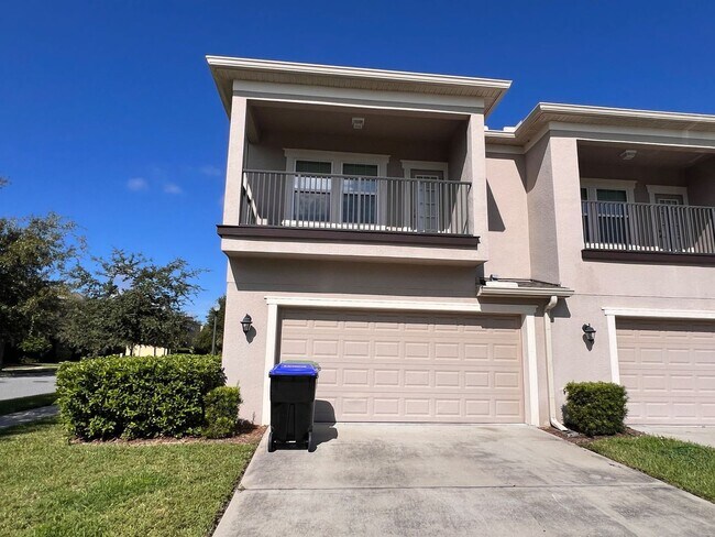 Foto del edificio - TWO BEDROOM TOWNHOUSE WITH LOFT AND PRIVTE BALCONY