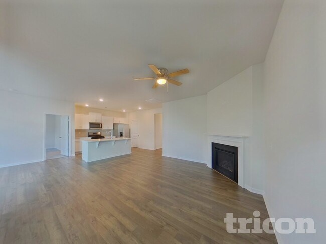 Building Photo - 1079 Staghorn Ave