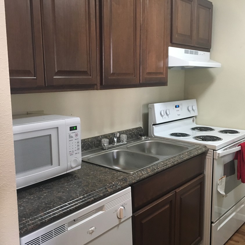Foto principal - 1904 Juniper Dr