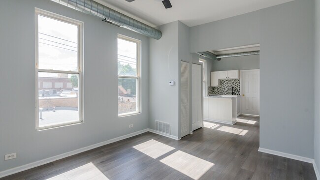 Foto del edificio - 815 N Fairfield Ave