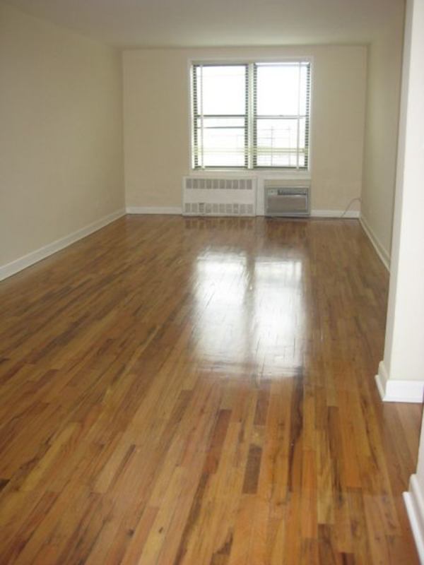 Primary Photo - 2770 Ocean Ave