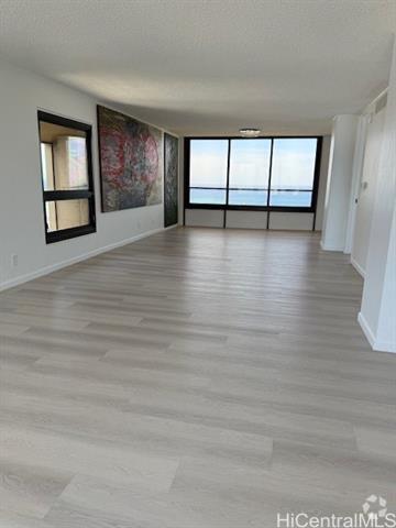 Building Photo - 1600 Ala Moana Blvd