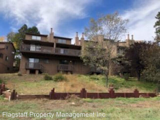 Building Photo - 3 br, 2.5 bath House - 2404 N. Earle Dr.
