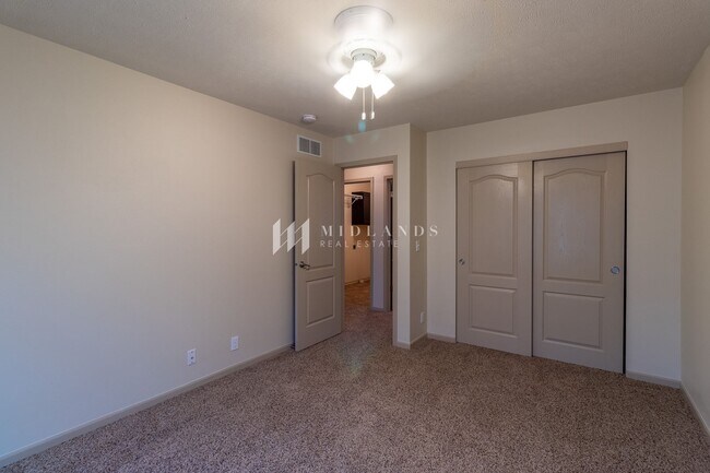 Foto del edificio - Williamsburg 2-Story Home