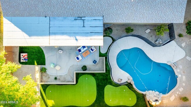 Foto del edificio - 15035 N 54th St