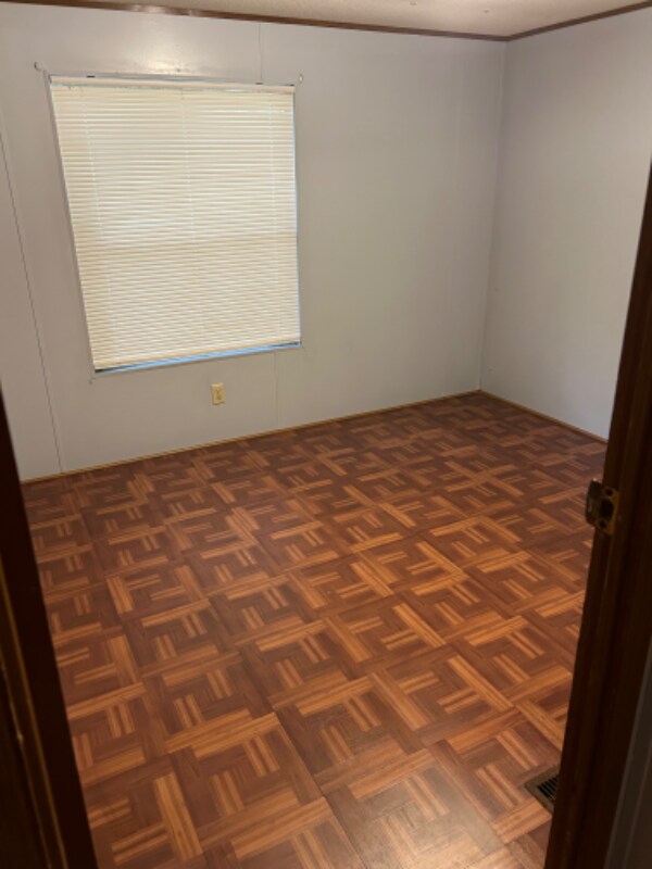 Foto del edificio - 4932 Pineland Dr