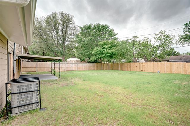 Building Photo - 3027 Harlan Dr