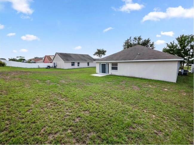 Foto del edificio - 228 Grantham Dr