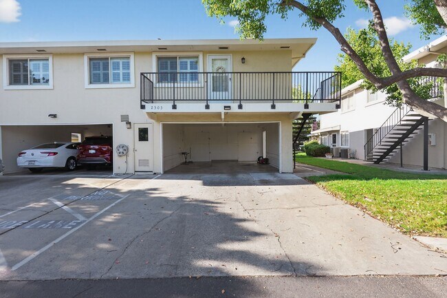 Foto del edificio - 2303 Saidel Dr