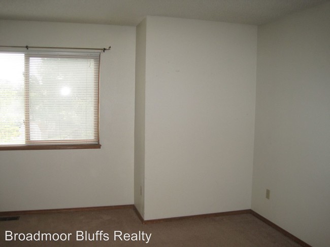 Building Photo - 3230 Lally Rook Ct