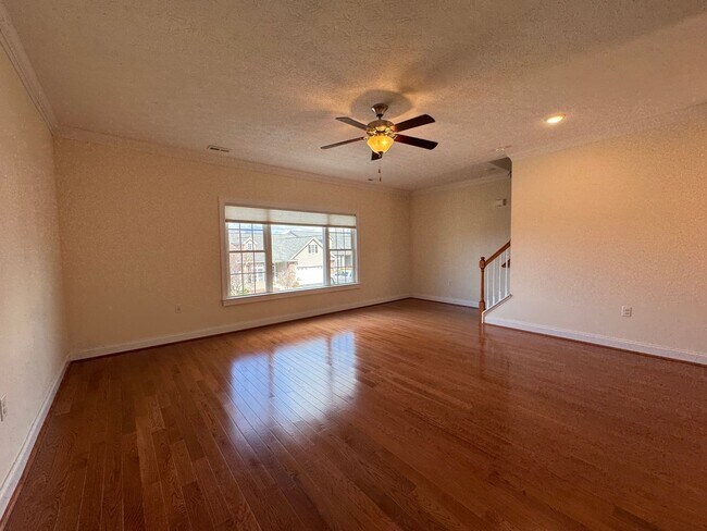 Foto del edificio - Beautiful Townhome in Spring Oaks!