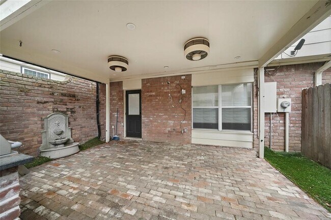 Building Photo - 14531 Misty Meadow Ln