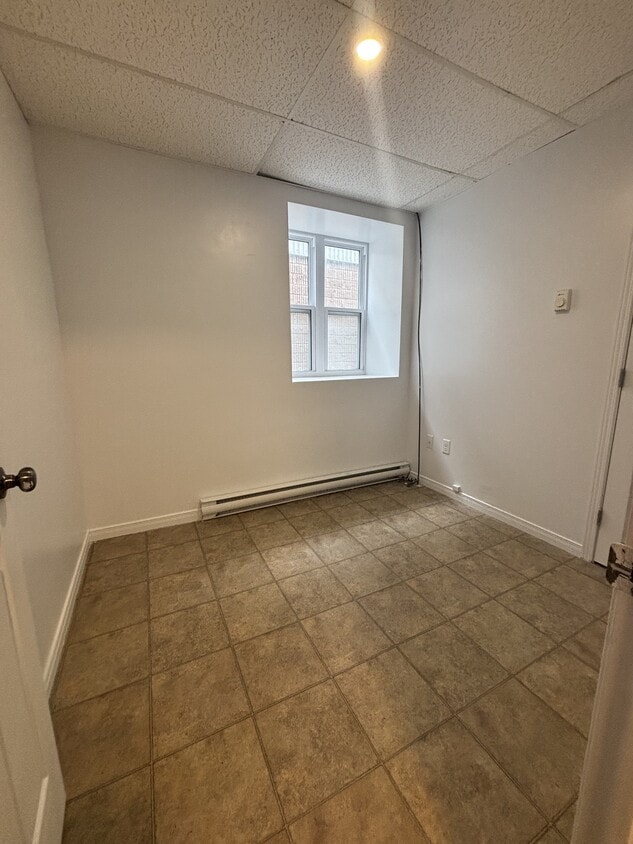 Building Photo - 269 Bd Broadway