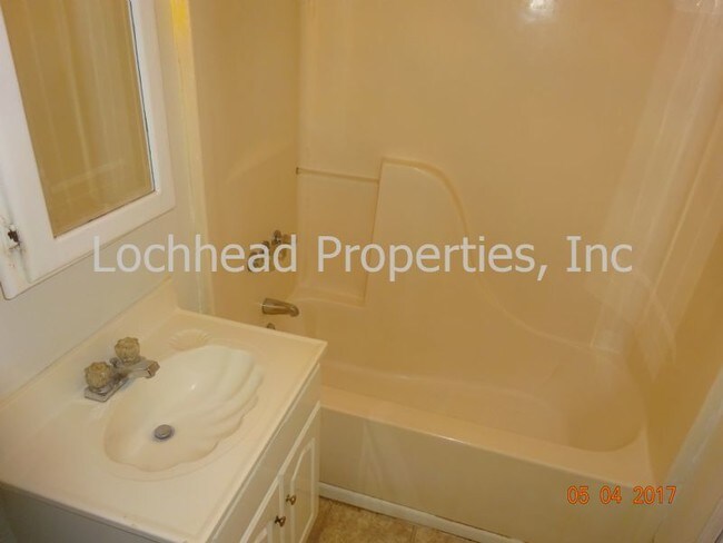 Building Photo - 7110 Lovett Ave