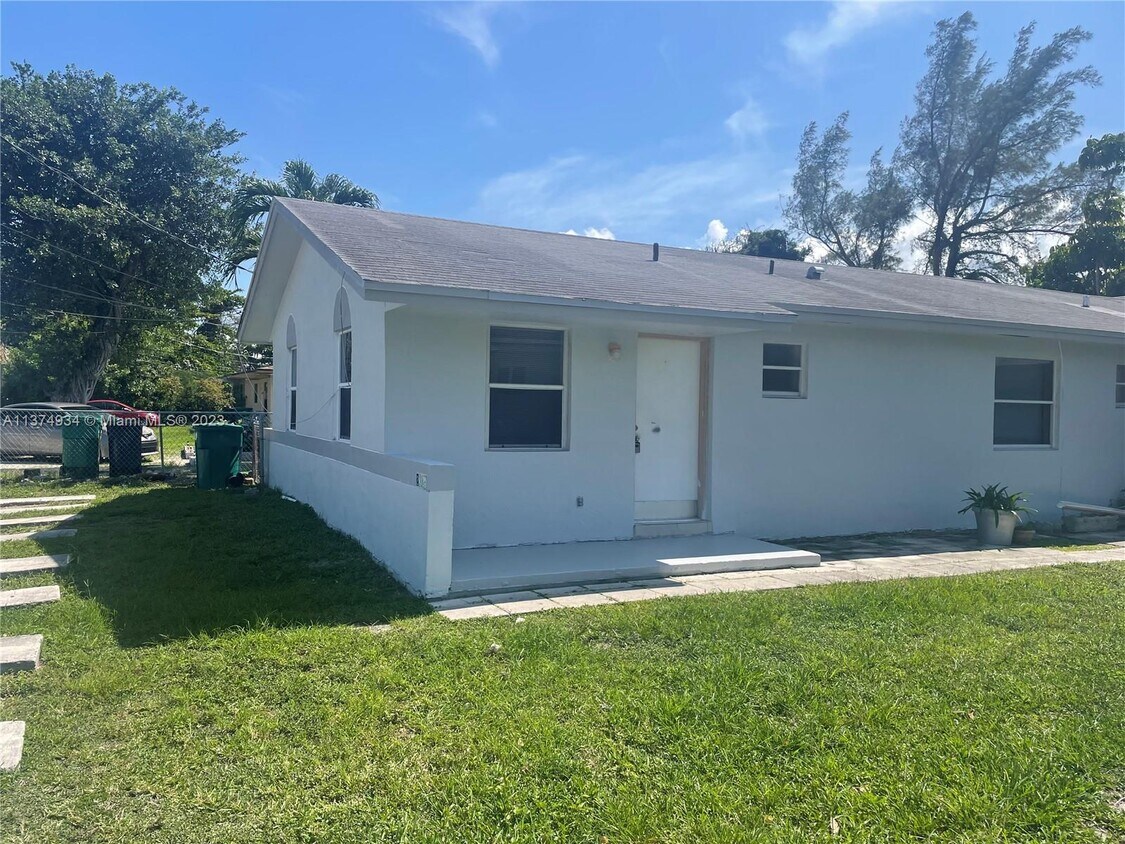 Foto principal - 20044 SW 87th Pl