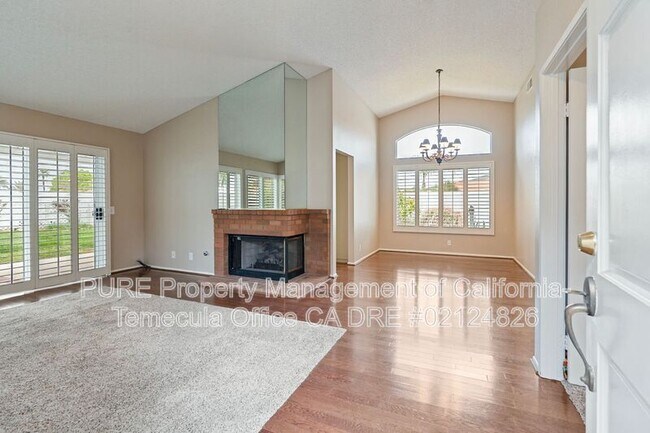 Foto del edificio - 28101 Orangegrove Ave