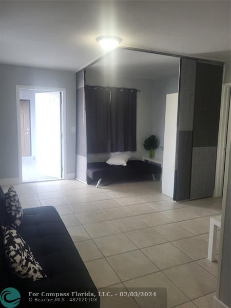 Foto del edificio - 401 NW 43rd Ct