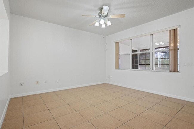 Foto del edificio - 2830 Paynes Prairie Cir