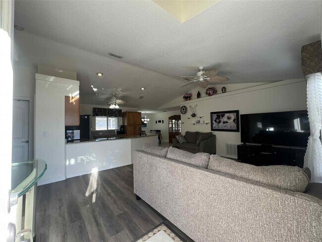 Building Photo - 6557 Freeport Dr