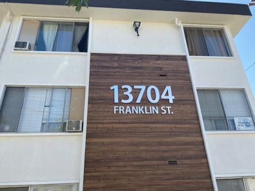 Primary Photo - 13704 Franklin St