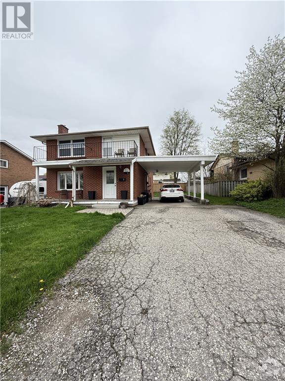 Building Photo - 1006 Nesbitt Crescent
