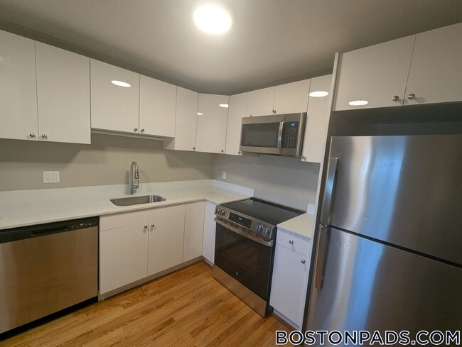 Foto del edificio - 226 Parker Hill Ave