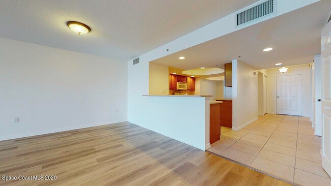 Foto del edificio - 7028 Sevilla Ct